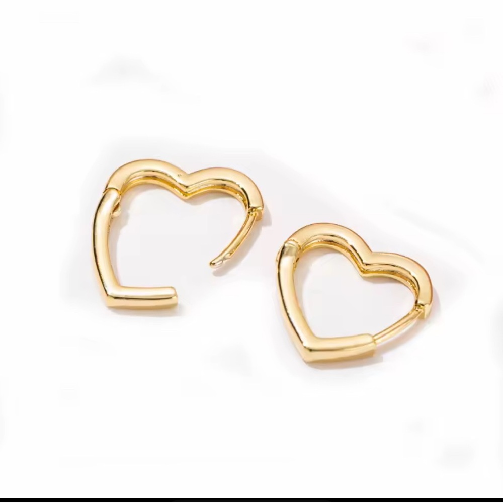 New Gold Heart Hoop Huggie Earrings - Picture 4 of 4
